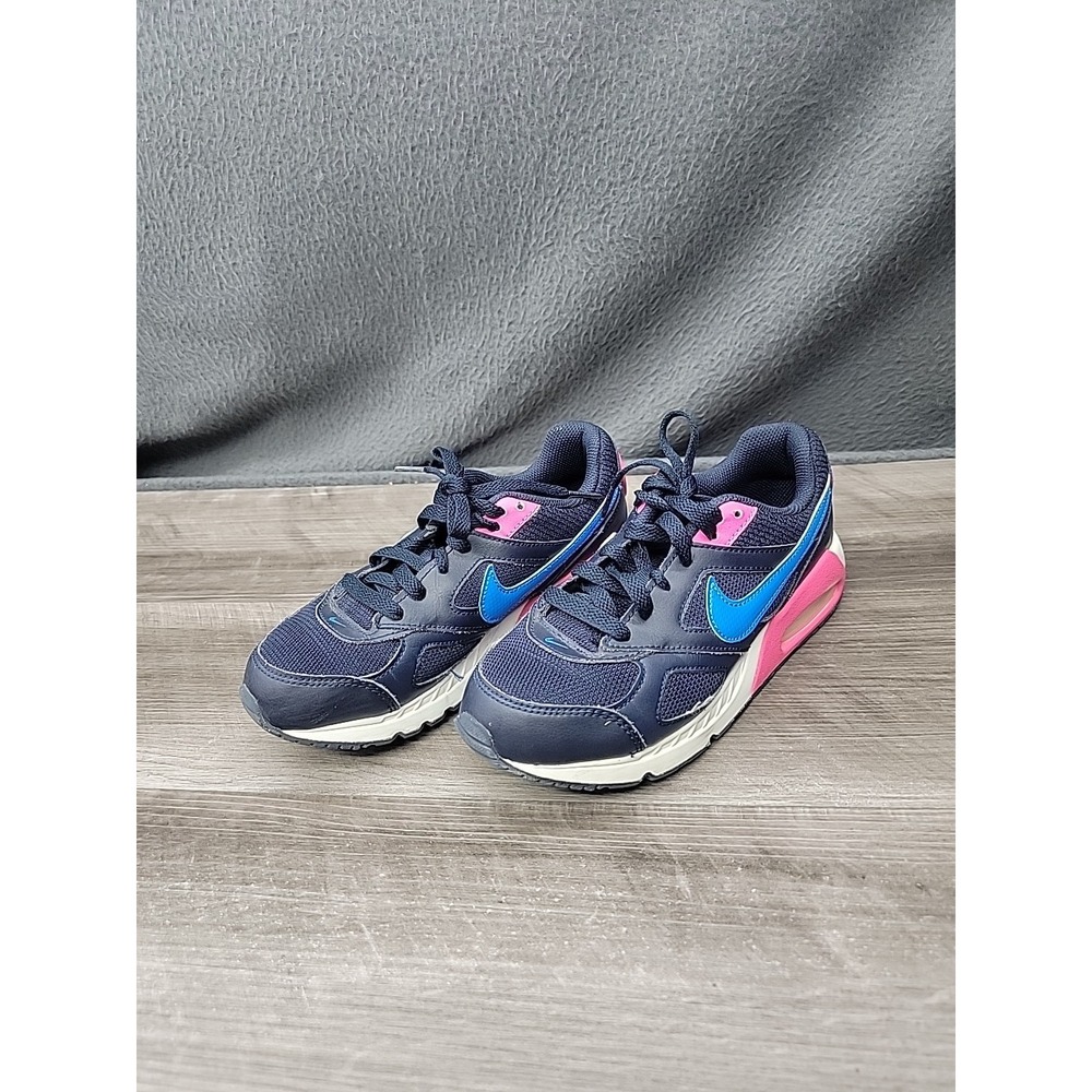 Nike Air Max IVO Obsidian Youth Girls Size 4Y 579998-464 - Picture 2 of 8